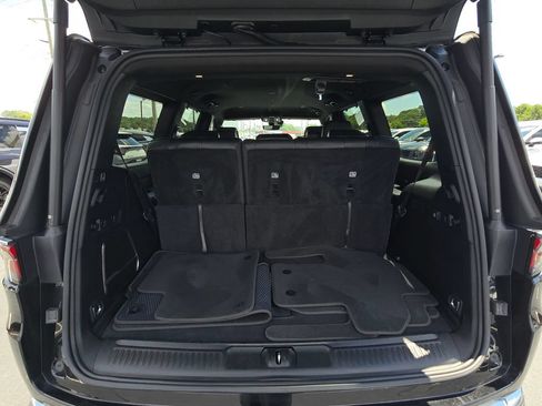 Used 2022 Jeep Wagoneer Series I w/ Convenience Group I AWD/4WD image 12