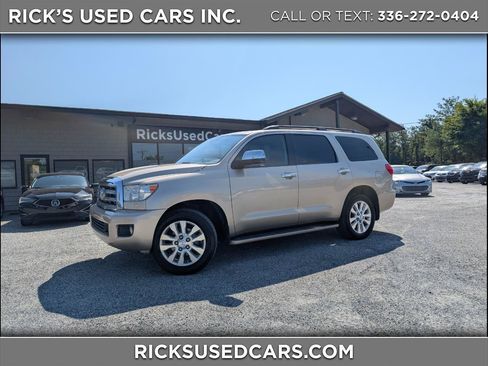Used 2013 Toyota Sequoia Platinum RWD image 1
