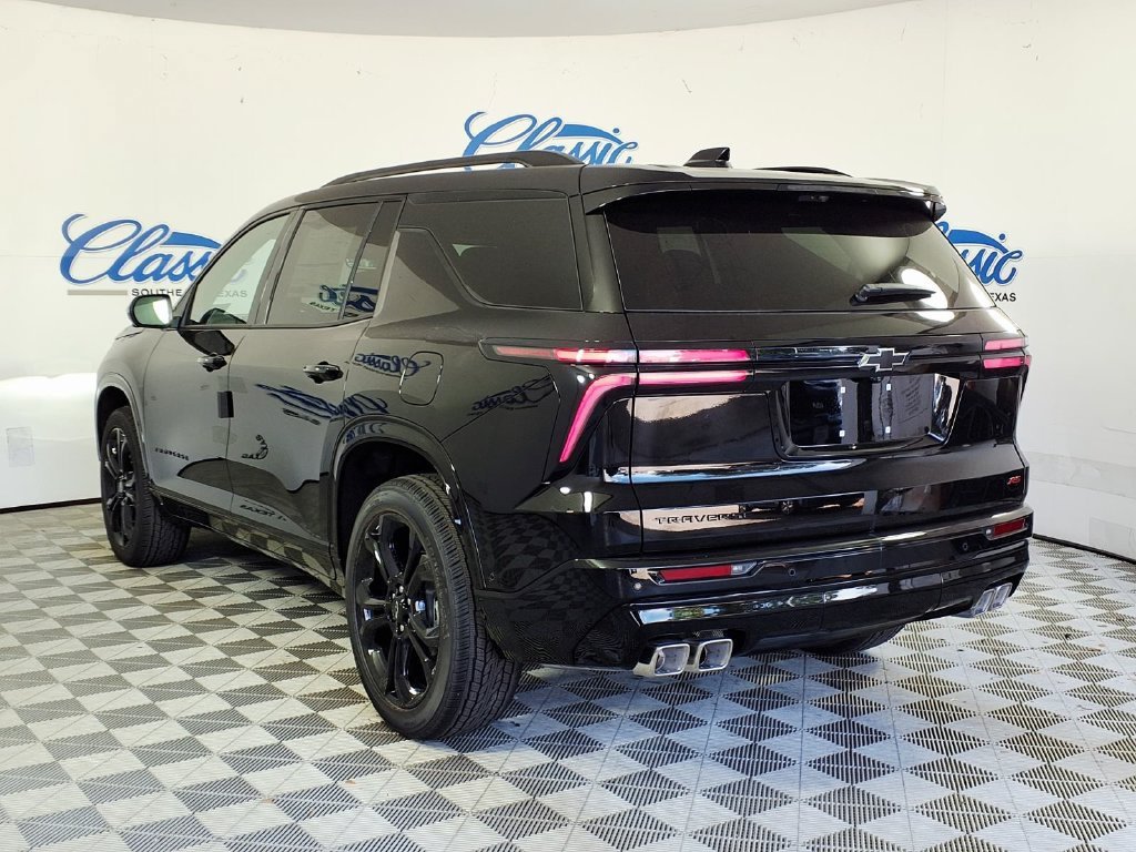 New 2027 Chevrolet Traverse RS FWD image 2