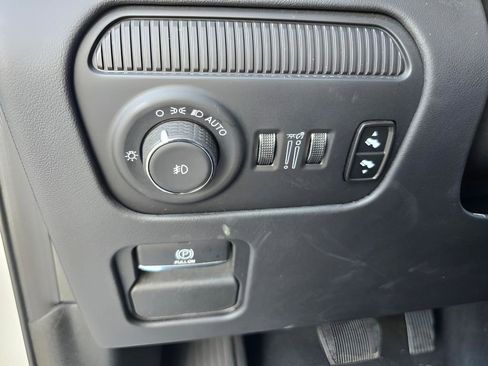 Used 2024 Jeep Grand Wagoneer L Series III image 70