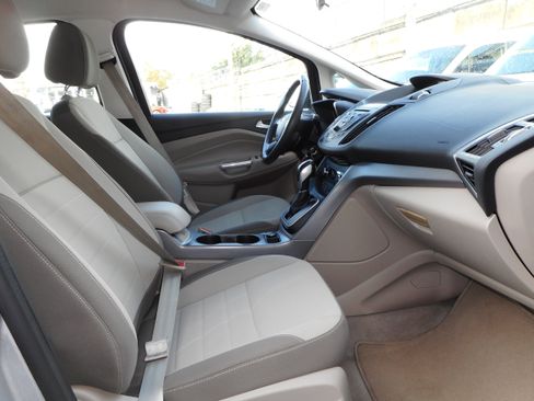 Used 2013 Ford C-MAX SE image 25