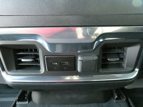 Certified 2022 Chevrolet Silverado 1500 High Country image 22