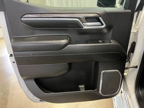 Used 2022 Chevrolet Silverado 1500 LTZ w/ LTZ Premium Package AWD/4WD image 25