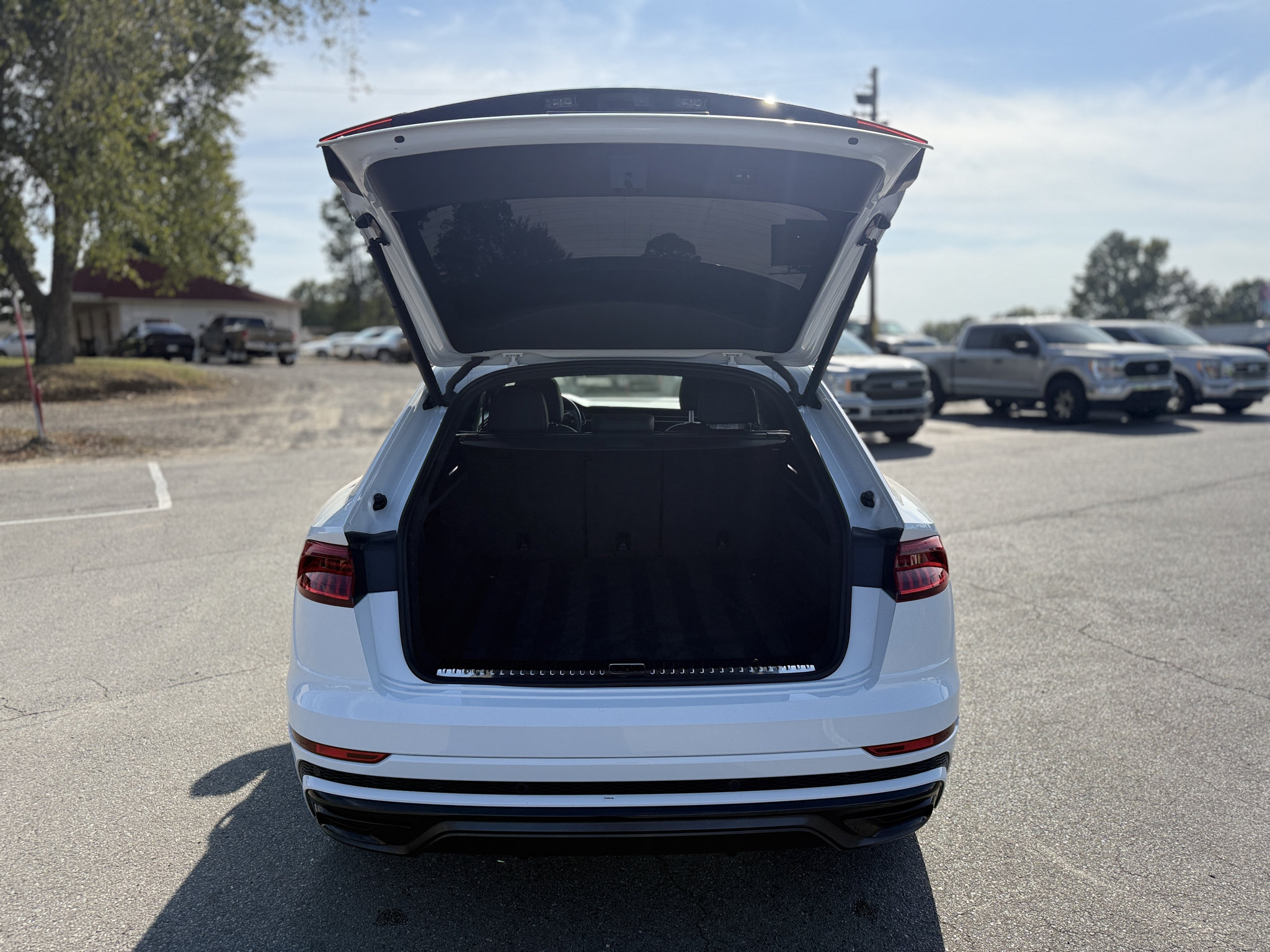 Used 2022 Audi Q8 Premium Plus AWD/4WD image 19