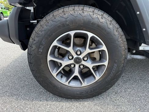 Used 2024 Jeep Wrangler Sport AWD/4WD image 33