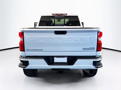 Used 2023 Chevrolet Silverado 2500 High Country AWD/4WD image 30