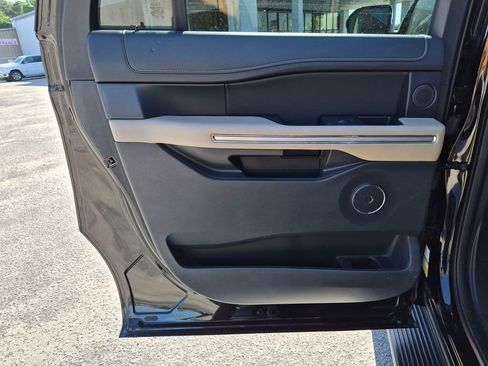 Used 2024 Ford Expedition Max Limited RWD image 29