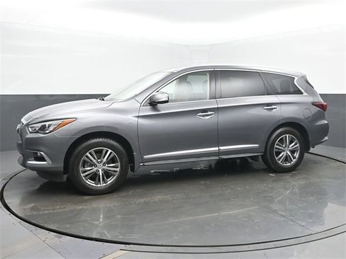 Used 2020 INFINITI QX60 Luxe w/ Essential Package image 2