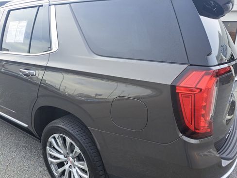 Used 2021 GMC Yukon Denali w/ Denali Premium Package image 20
