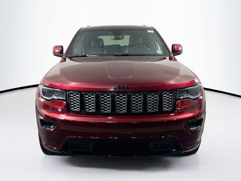 Used 2022 Jeep Grand Cherokee Laredo X image 2