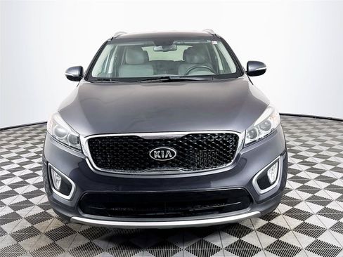 Used 2016 Kia Sorento EX w/ EX Premium Package FWD image 2