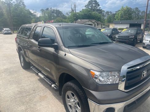 Used 2013 Toyota Tundra 2WD Double Cab w/ SR5 Pkg image 4