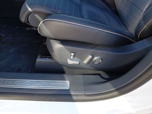 New 2026 Lincoln Nautilus Black Label w/ Jet Appearance Package image 12