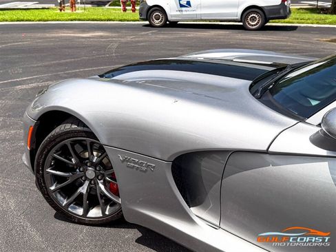 Used 2017 Dodge Viper GTS RWD image 46