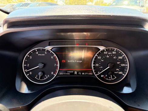 Certified 2024 Nissan Rogue SV FWD image 26
