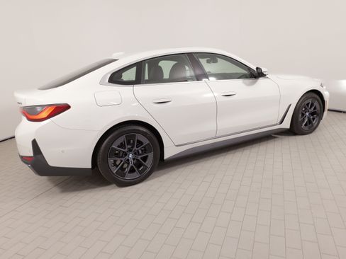 Used 2025 BMW i4 xDrive40i w/ Premium Package AWD/4WD image 9