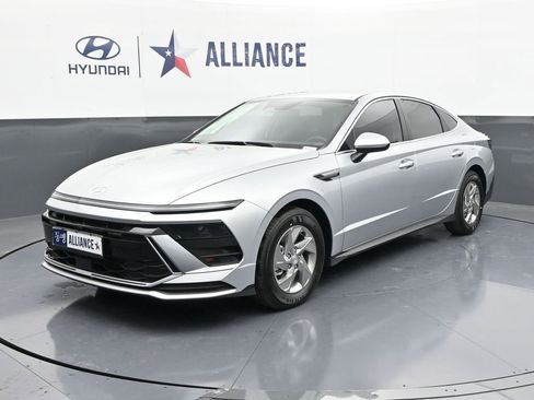 Certified 2026 Hyundai Sonata SE FWD image 1