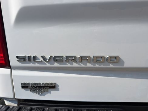 Used 2024 Chevrolet Silverado 1500 LTZ w/ Z71 Off-Road Package AWD/4WD image 17