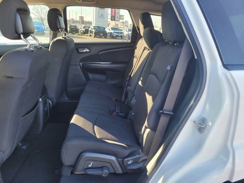 Used 2018 Dodge Journey SE w/ Connectivity Group image 13
