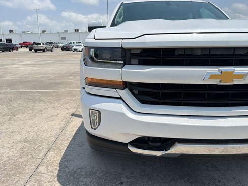 Used 2017 Chevrolet Silverado 1500 LT w/ All Star Edition AWD/4WD image 19