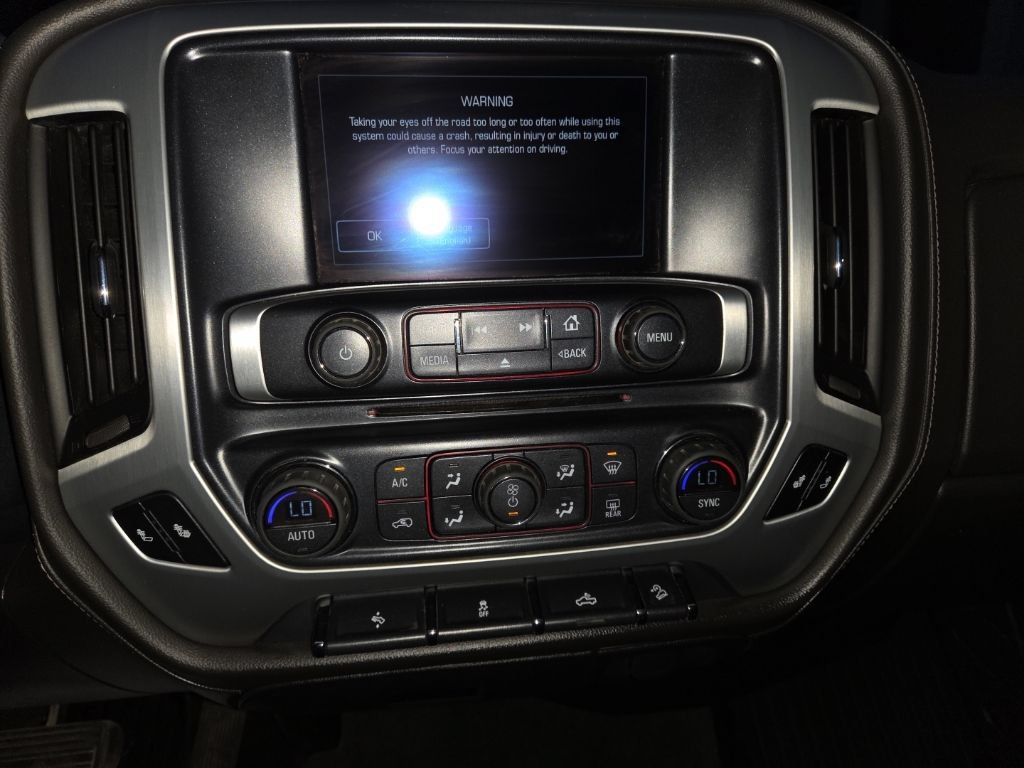Used 2016 GMC Sierra 2500 SLT w/ Snow Plow Prep Package AWD/4WD image 17
