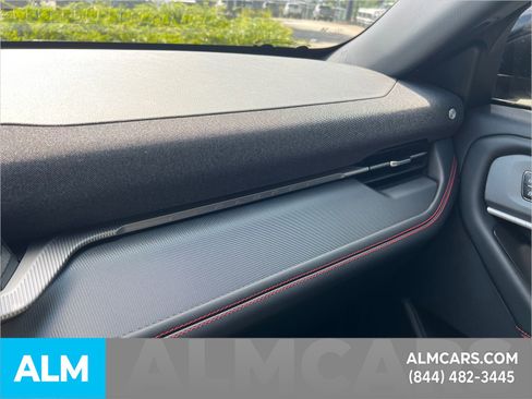 Used 2025 Ford Explorer ST image 34