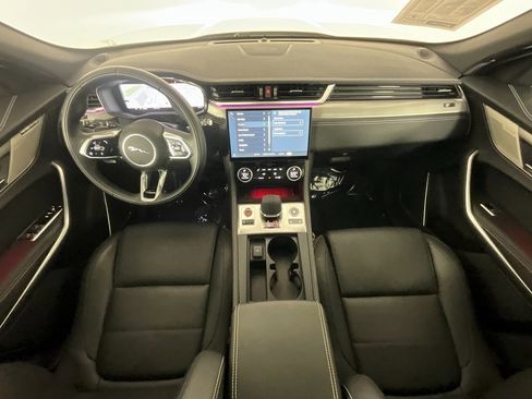 Used 2025 Jaguar F-PACE R-Dynamic S image 10