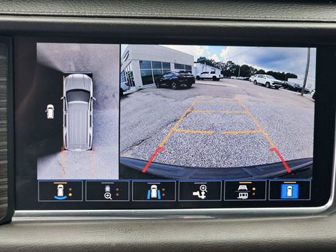Used 2021 GMC Yukon XL Denali w/ Denali Ultimate Package AWD/4WD image 29