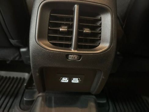 Used 2021 Jeep Cherokee Latitude Lux FWD image 20