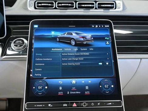 Used 2024 Mercedes-Benz Maybach S 680 Maybach S 680 4MATIC Sedan image 67