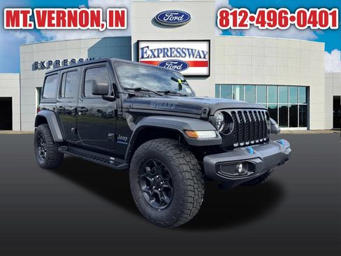 Used 2023 Jeep Wrangler Unlimited AWD/4WD image 11