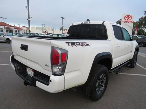 Certified 2021 Toyota Tacoma TRD Off-Road w/ Technology Package image 11