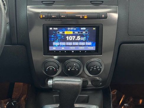 Used 2007 HUMMER H3 w/ Chrome Appearance Package image 13