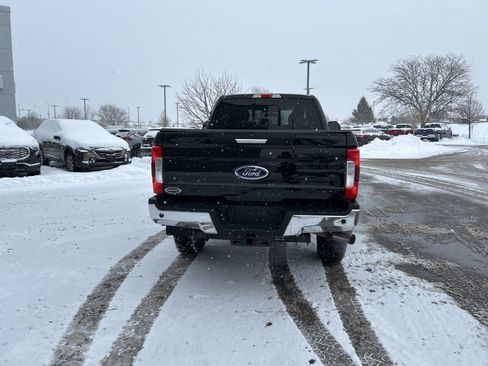 Used 2019 Ford F350 XLT w/ XLT Premium Package image 6