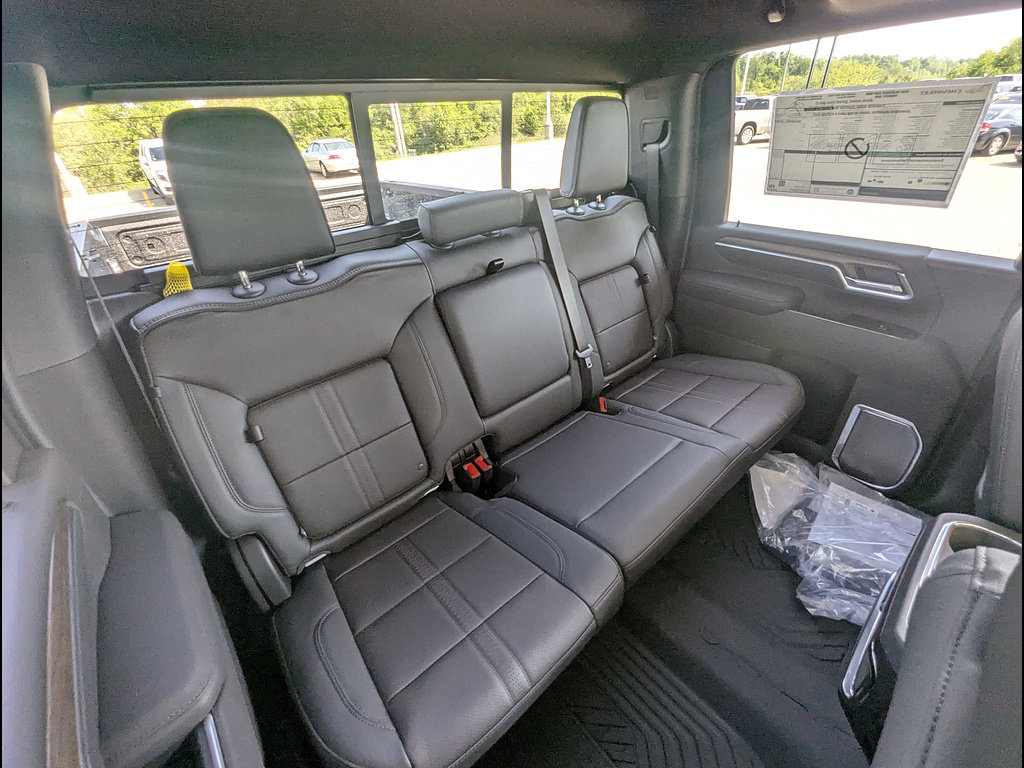 New 2026 Chevrolet Silverado 2500 High Country w/ Technology Package AWD/4WD image 18