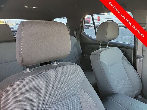 Used 2023 Chevrolet Traverse LT image 49