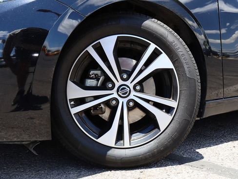 Used 2021 Nissan Sentra SV FWD image 5