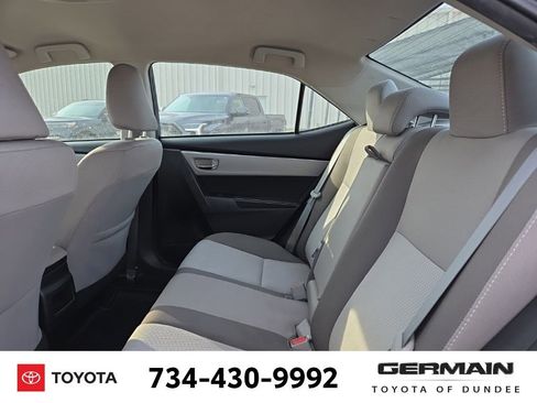 Used 2018 Toyota Corolla LE image 23