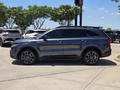 Certified 2022 Kia Sorento SX Prestige AWD/4WD image 12
