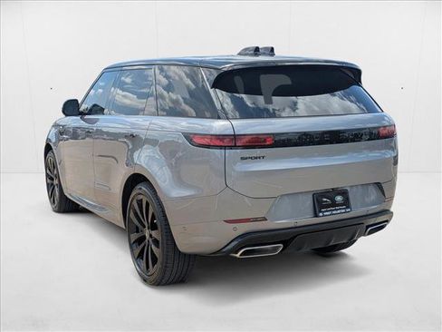 New 2025 Land Rover Range Rover Sport Dynamic SE image 9