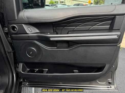 Used 2020 Ford Expedition Max Platinum RWD image 37