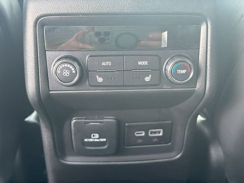 Certified 2023 GMC Acadia SLT w/ Elevation Edition AWD/4WD image 31