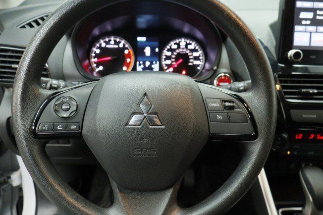 Used 2024 Mitsubishi Eclipse Cross LE AWD/4WD image 9