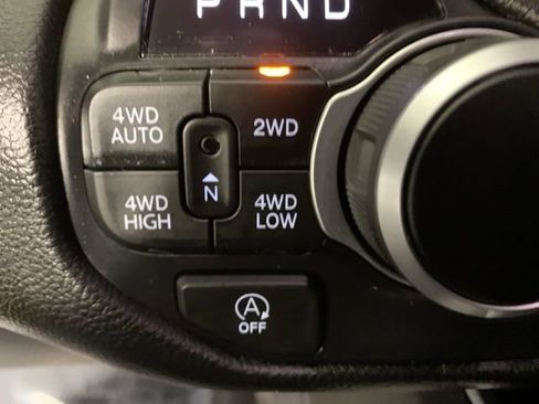 Used 2025 RAM 1500 Big Horn AWD/4WD image 28