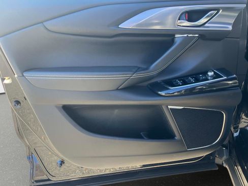 Used 2023 MAZDA CX-9 Grand Touring image 17