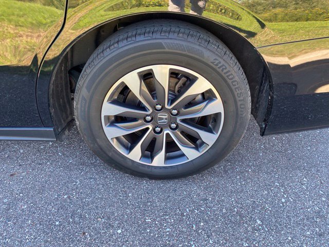 Used 2024 Honda Odyssey EX-L image 11