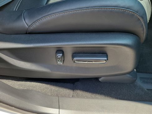 Used 2020 Honda CR-V Touring image 20