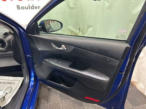 Used 2019 Kia Forte LXS image 11