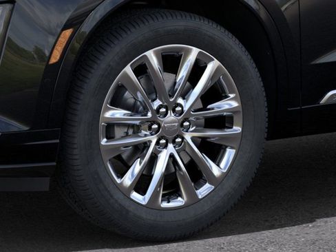 Used 2025 Cadillac XT6 Premium Luxury w/ Technology Package image 10