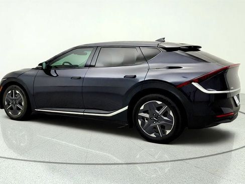Used 2025 Kia EV6 Light RWD image 7
